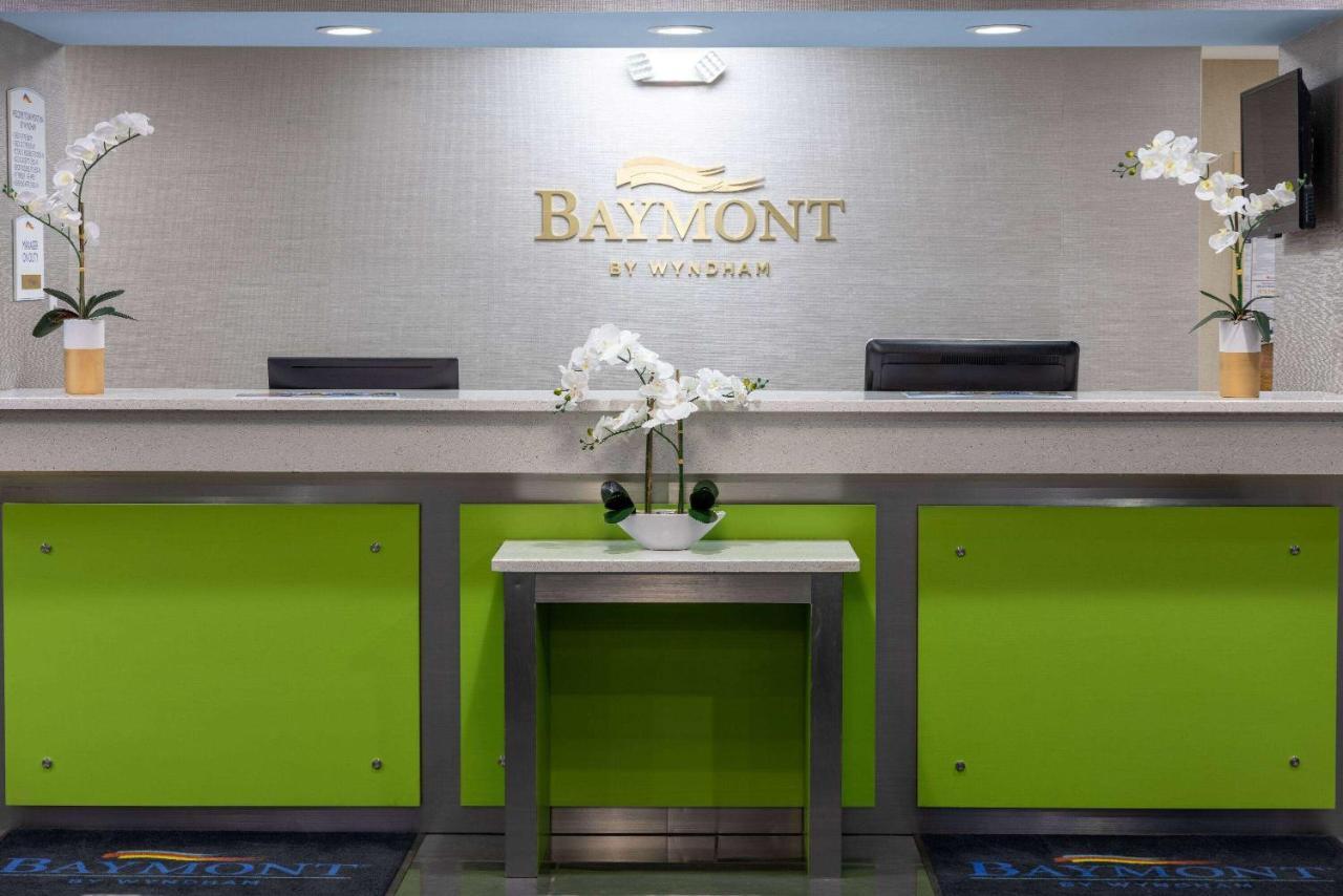 Baymont By Wyndham Lavergne Hotel