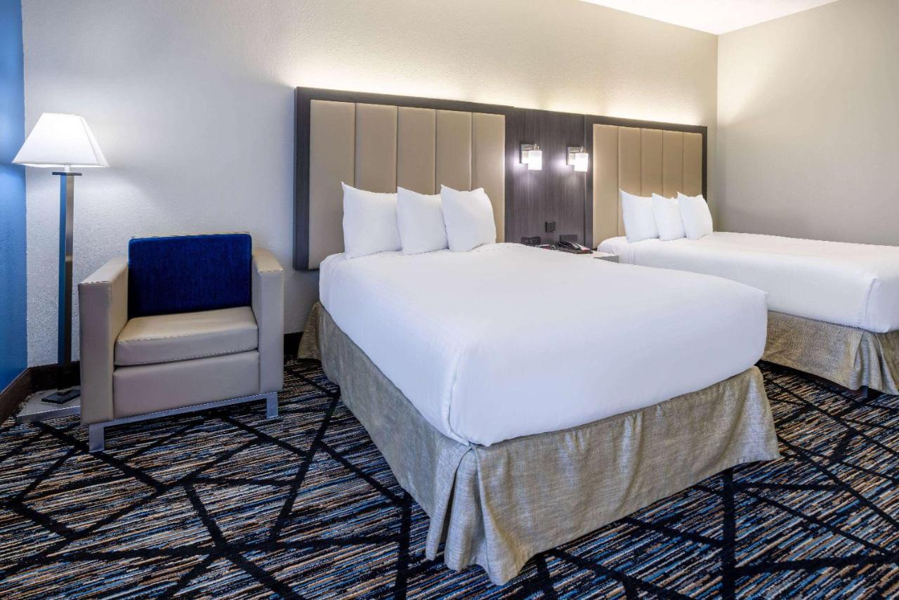 Baymont By Wyndham Lavergne 3*