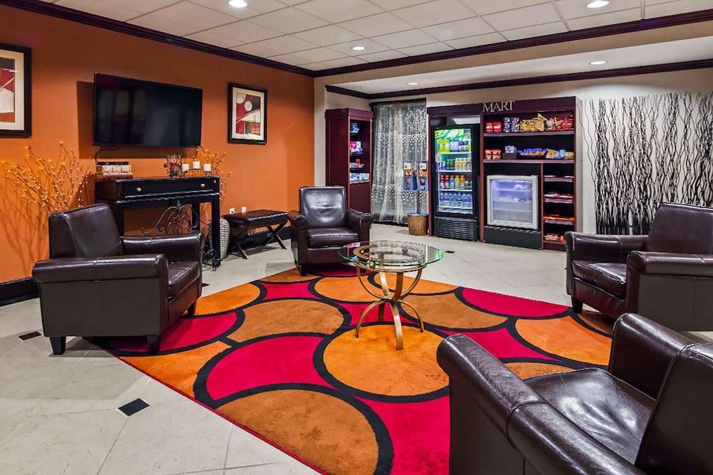 Hotel Baymont By Wyndham Lavergne